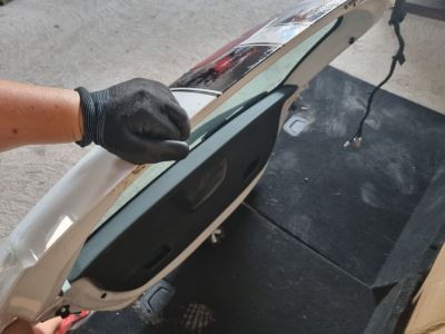 OPEL CORSA E Csomagtérajtó 3 ajtós (Részeivel) Z40R fehér 5113 - 2. kép