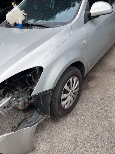KIA CEE'D SW (ED) Részei - Részei
