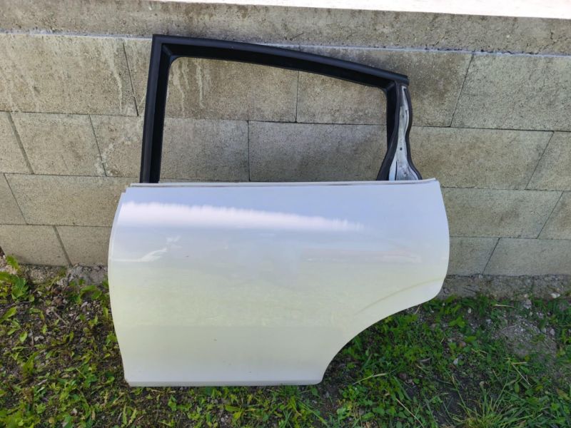 Bal hátsó ajtó fehér LB9A - Bal hátsó Ajtó (Üres lemez) | EXPO.HU