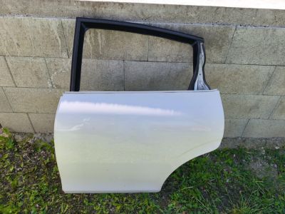 Bal hátsó ajtó fehér LB9A