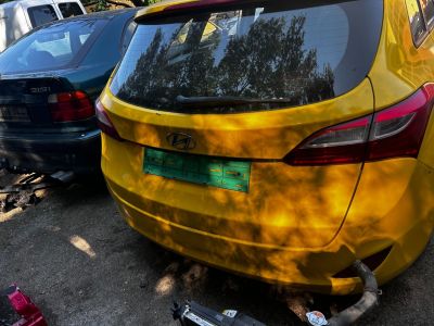 HYUNDAI i30 Kombi (GD) Csomagtérajtó - Csomagtérajtó