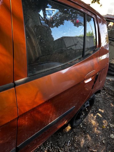 KIA PICANTO Bal hátsó Ajtó (Üres lemez) - Bal hátsó Ajtó (Üres lemez)