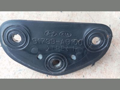 HYUNDAI TUCSON Csomagtérajtó Ütköző - Csomagtérajtó