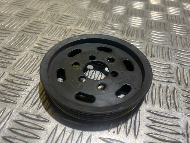 AUDI A4 Avant (8E5, B6) Szervó Szivattyú Szíjtárcsa