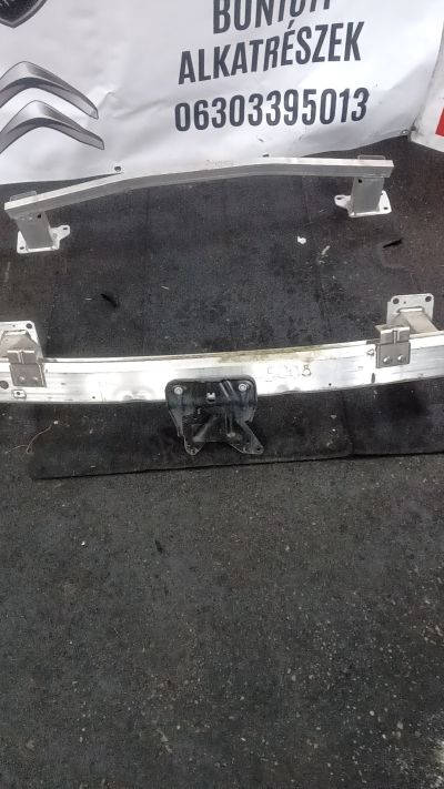 Peugeot 5008 alsó lökhárító tartó  - Lökhárító tartó
