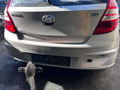 HYUNDAI i30 (FD) Hátsó Lökhárító (Üresen) - Hátsó Lökhárító (Üresen)