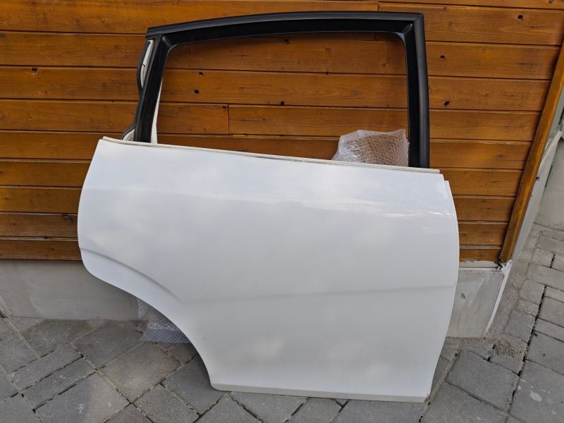 Jobb hátsó ajtó Fehér LB9A - Jobb hátsó Ajtó (Üres lemez) | EXPO.HU