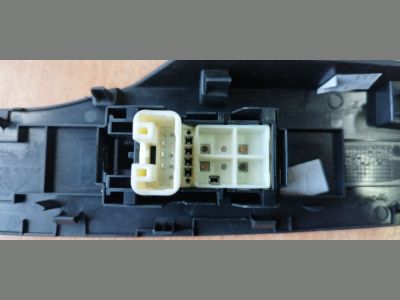 TOYOTA AURIS Jobb első Ablakemelő Kapcsoló - 4. kép