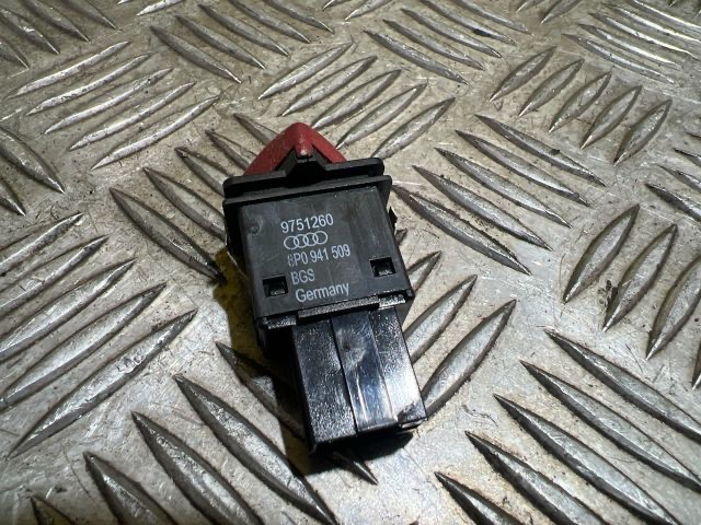 AUDI A3 (8P1) Vészvillogó Kapcsoló