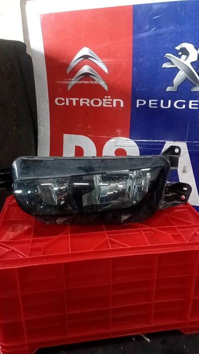 Citroen C4 Picasso bal első lámpa - 3. kép