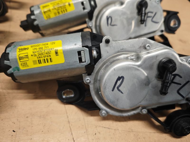 Hátsó ablaktörlő motor face lift modellekhez - Hátsó Ablaktörlő Motor | EXPO.HU