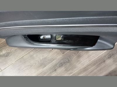 HYUNDAI TUCSON Bal hátsó Ajtó Kárpit - 8. kép