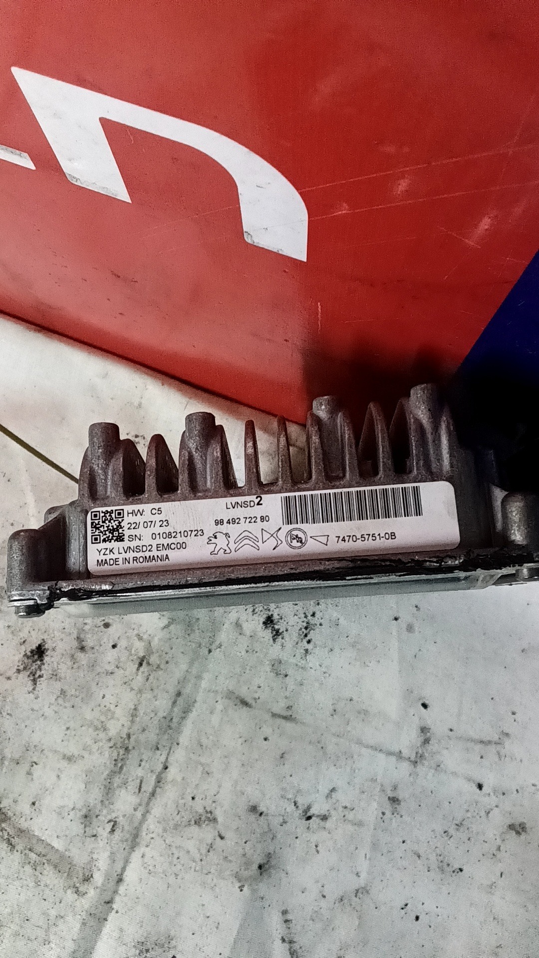 Akkumulátor vezérlő 9849272280