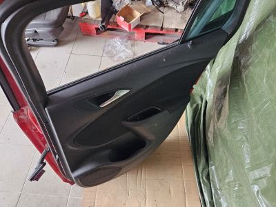 OPEL ASTRA K Tourer Jobb hátsó Ajtó Piros (Részeivel) 7350 - Jobb hátsó Ajtó (Részeivel)