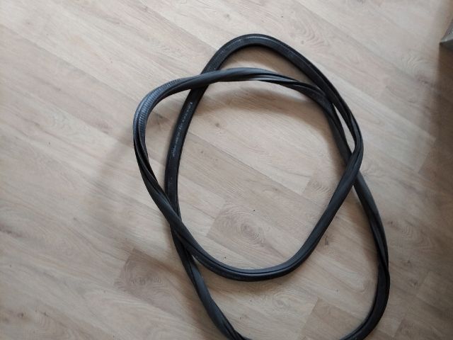 Bal első Gumikéder - Gumikéder | EXPO.HU