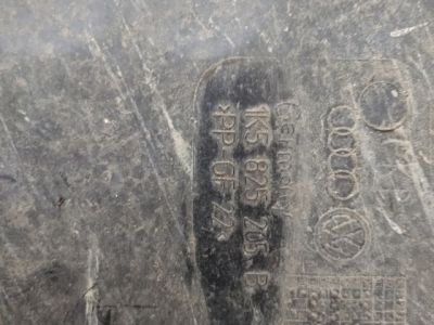 Alsó Motorburkolat - Burkolat