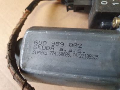 Jobb első Ablakemelő Motor - 3. kép