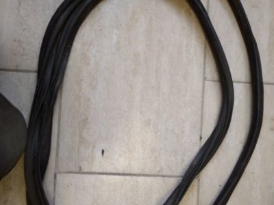 Csomagtérajtó Gumikéder