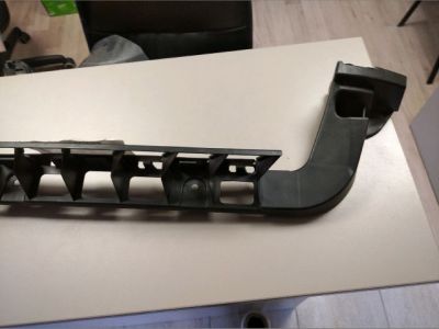 Jobb hátsó Lökhárító Tartó (Műanyag) - Lökhárító tartó