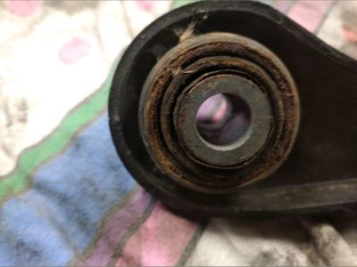 Bal hátsó Futómű Kitámasztó - 4. kép