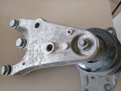 Motor Tartó Bak Jobb