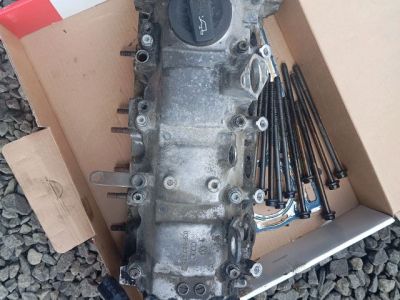 Vezérműtengely Házzal - Motor, motorikus alkatrész