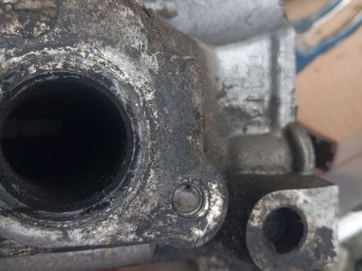 Vezérműtengely Házzal - 8. kép