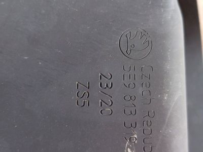 Bal hátsó Lámpakeret - 4. kép