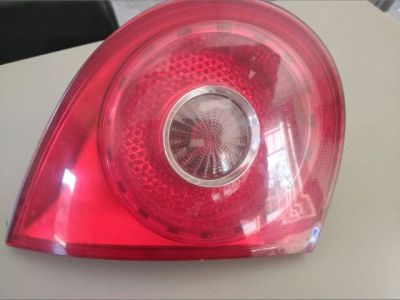 Bal Belső Hátsó Lámpa - 4. kép