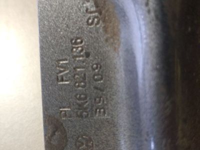 Jobb Sárvédő Oldaltartó - Karosszéria egyéb