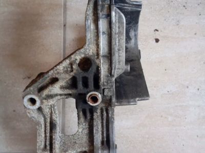 Generátor Tartó Bak - 6. kép