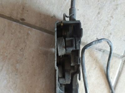 Motorháztető Zárszerkezet - Zárszerkezet