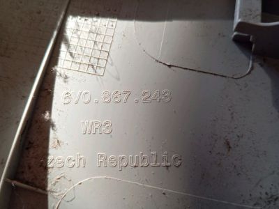 Bal B Oszlop Burkolat - Burkolat