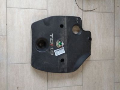 Felső Motorburkolat