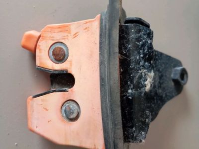 Csomagtérajtó Zárszerkezet - Zárszerkezet