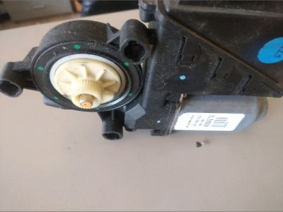 Jobb első Ablakemelő Motor - Elektro-motor, pumpa, generátor