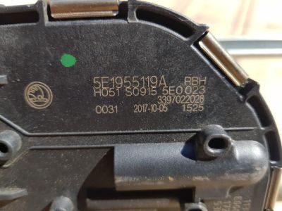 Első Ablaktörlő Szerkezet Motorral - 9. kép