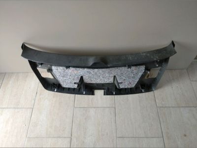 Csomagtérajtó Burkolat Alsó - Burkolat