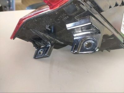 Bal Külső Hátsó Lámpa - 4. kép