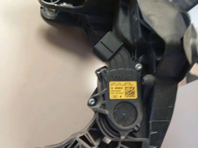 Gázpedál (Elektromos)