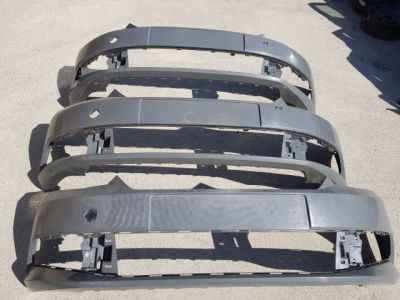 Első Lökhárító (Üresen)