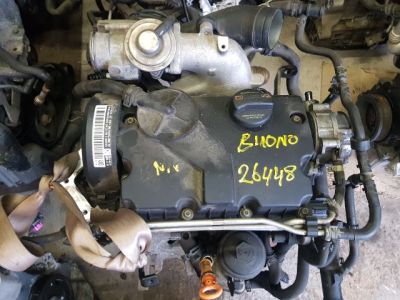 Komplett Motor (Segédberendezésekkel) - Motor