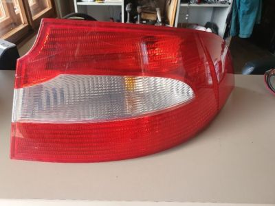 Jobb Hátsó Lámpa - Hátsó Lámpa