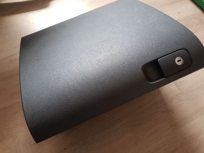 Kesztyűtartó Ajtó - 2. kép