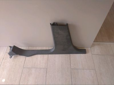 Bal B Oszlop Burkolat - Burkolat