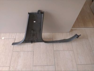 Bal B Oszlop Burkolat - Burkolat