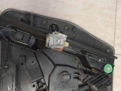 Bal első Ablakemelő Szerkezet (Elektromos) - Ablakemelő