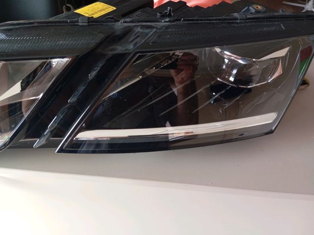 Bal Ledes Fényszóró - Fényszóró | EXPO.HU