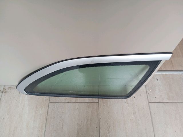 Jobb C Oszlop Oldalablak Üveg - Oldalablak Üveg | EXPO.HU