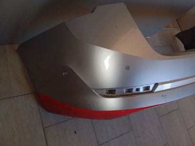 Hátsó Lökhárító (Üresen) - Lökhárító